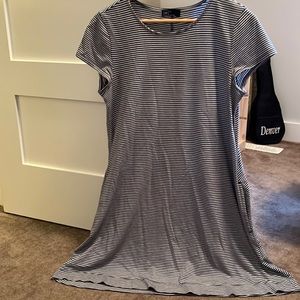 Tshirt dress- Gap- small